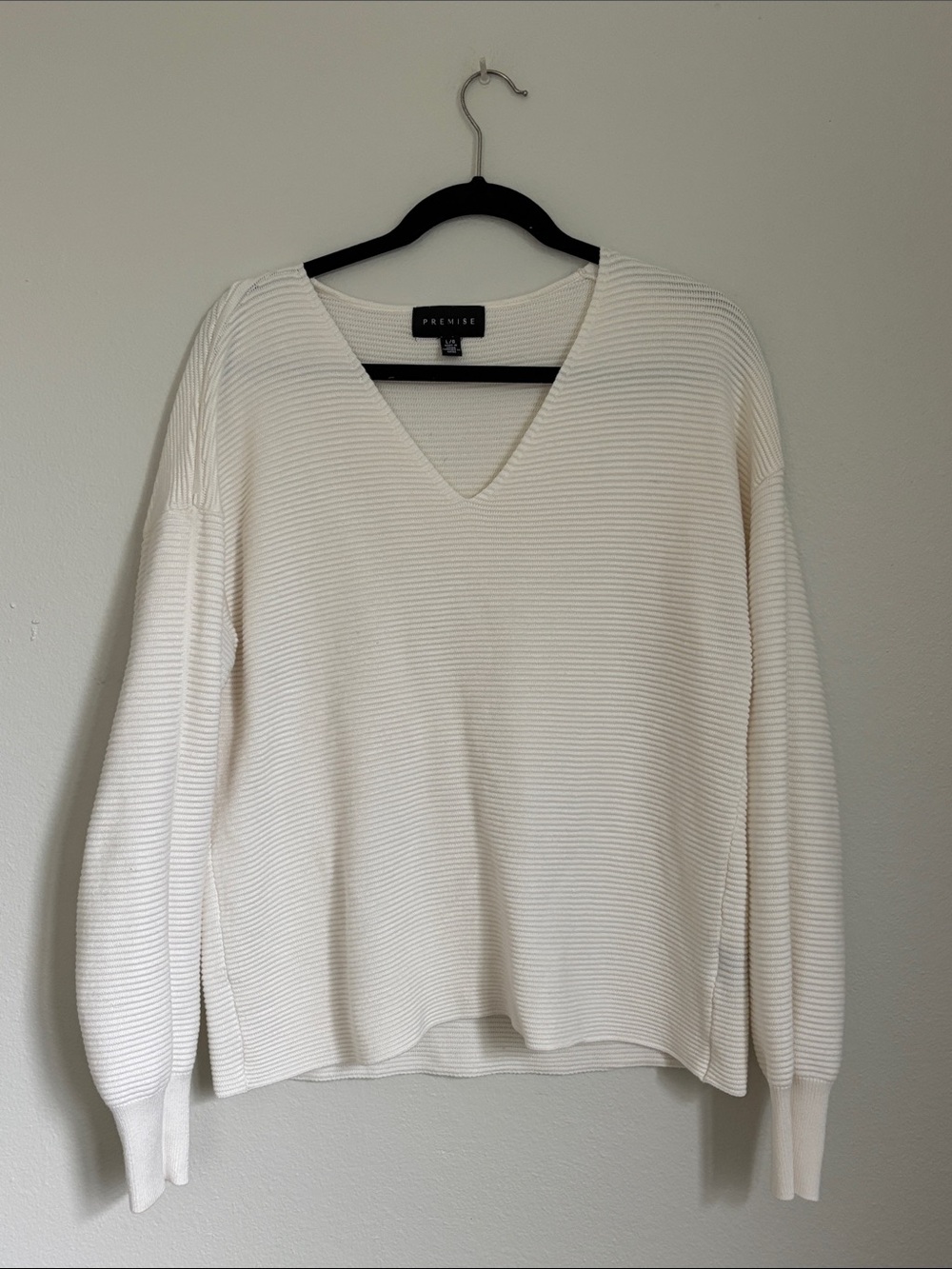 Premise Off-White V-Neck Ribbed Sweater